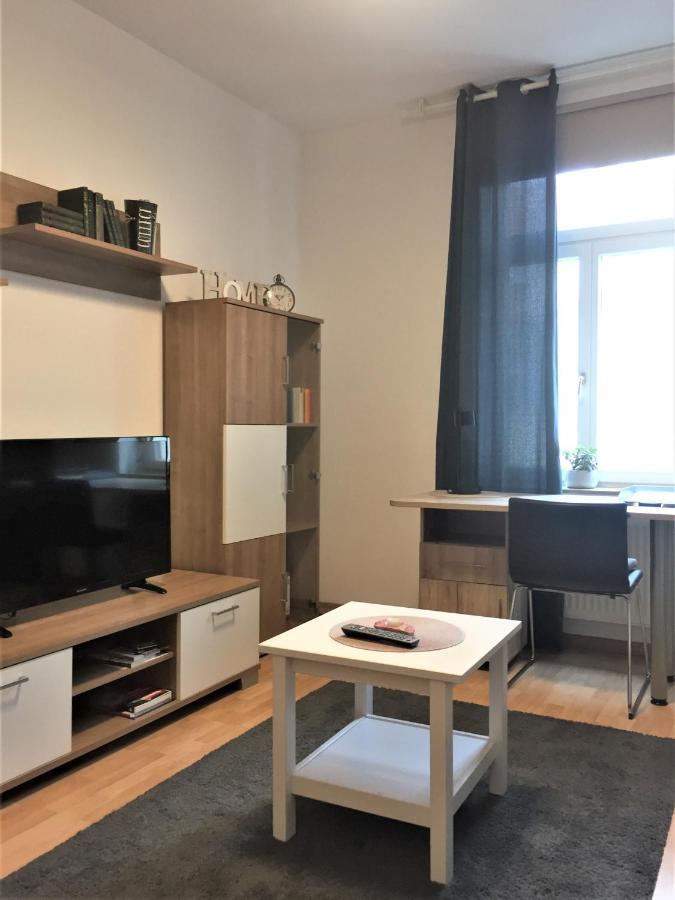 Ferienwohnung Leutzsch Am Leipziger Auenwald Exterior photo